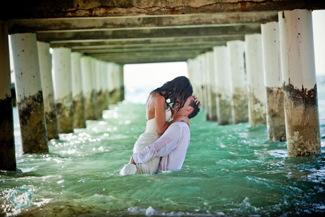 Trash-the-Dress-Photo-Beach